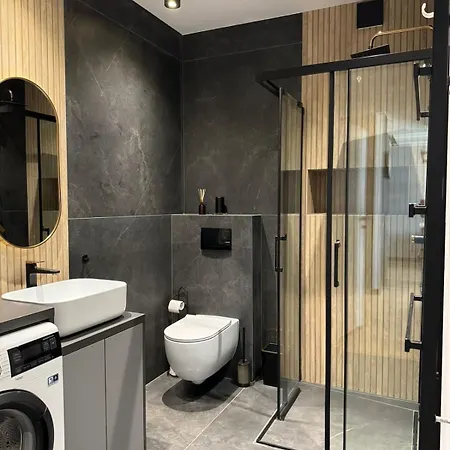 Modern, Stylish In The Heart Of The Lägenhet *